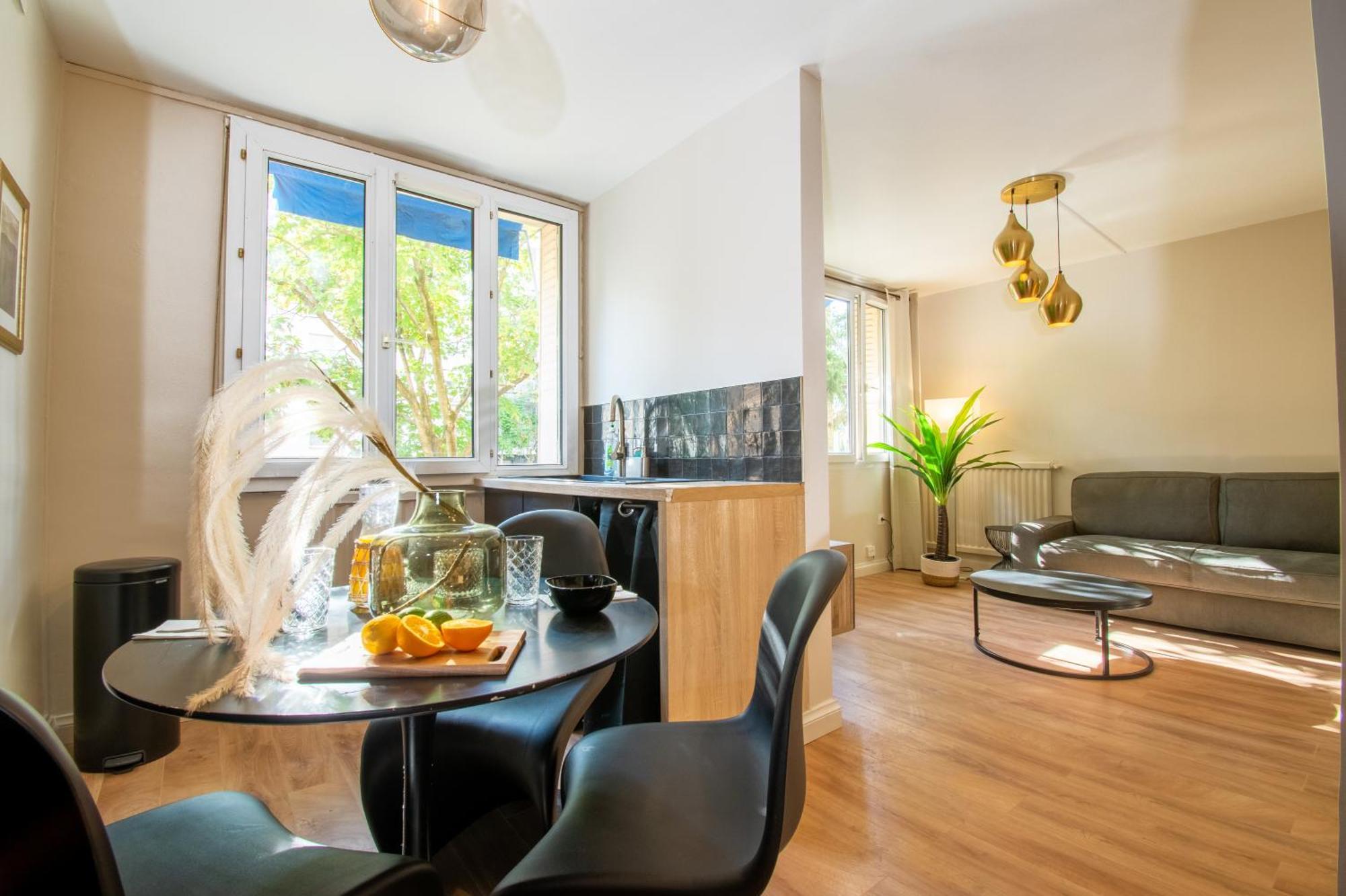 Suite Maddison Villeurbanne Ngoại thất bức ảnh